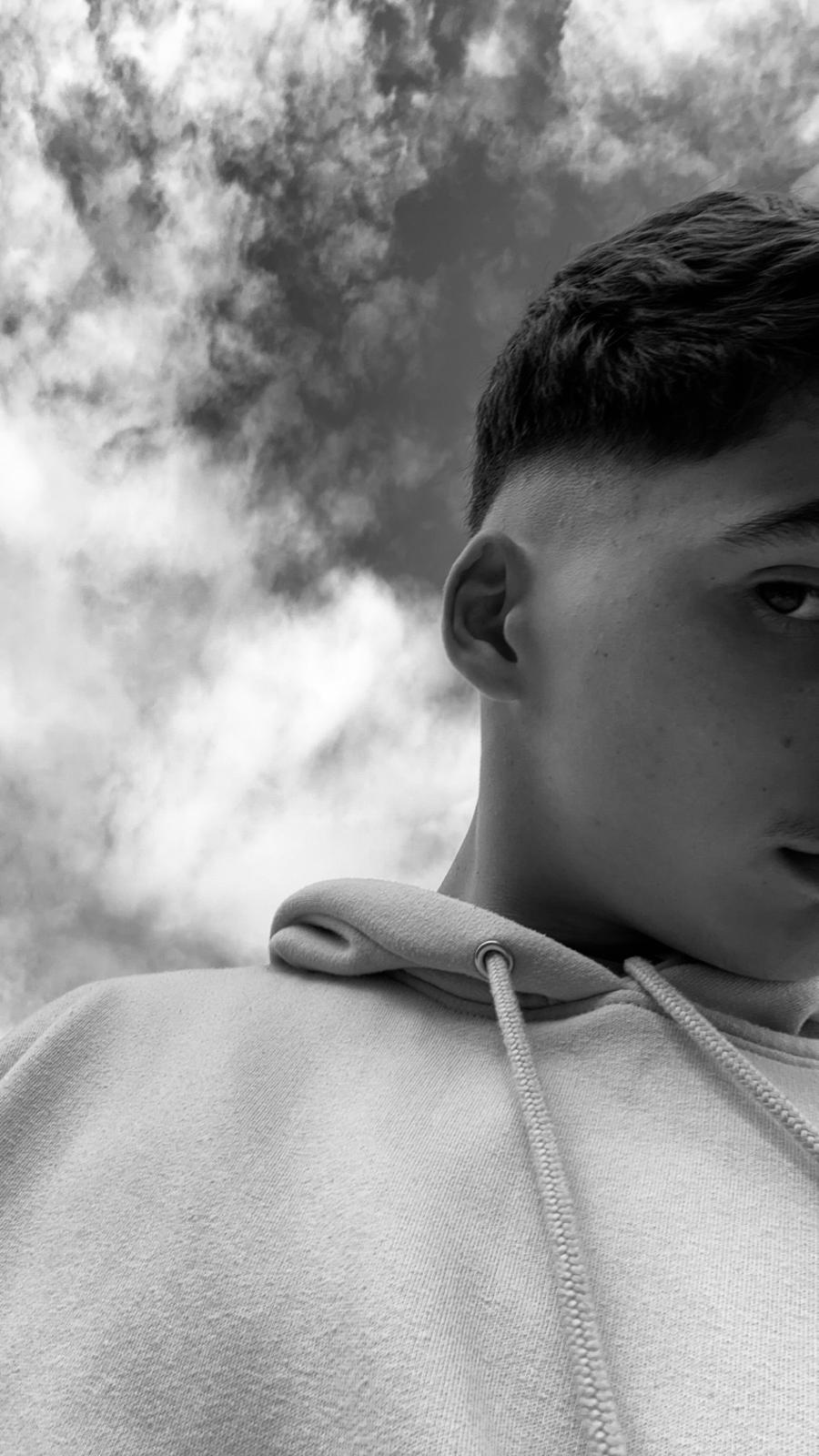 Xeno komt van de kapper